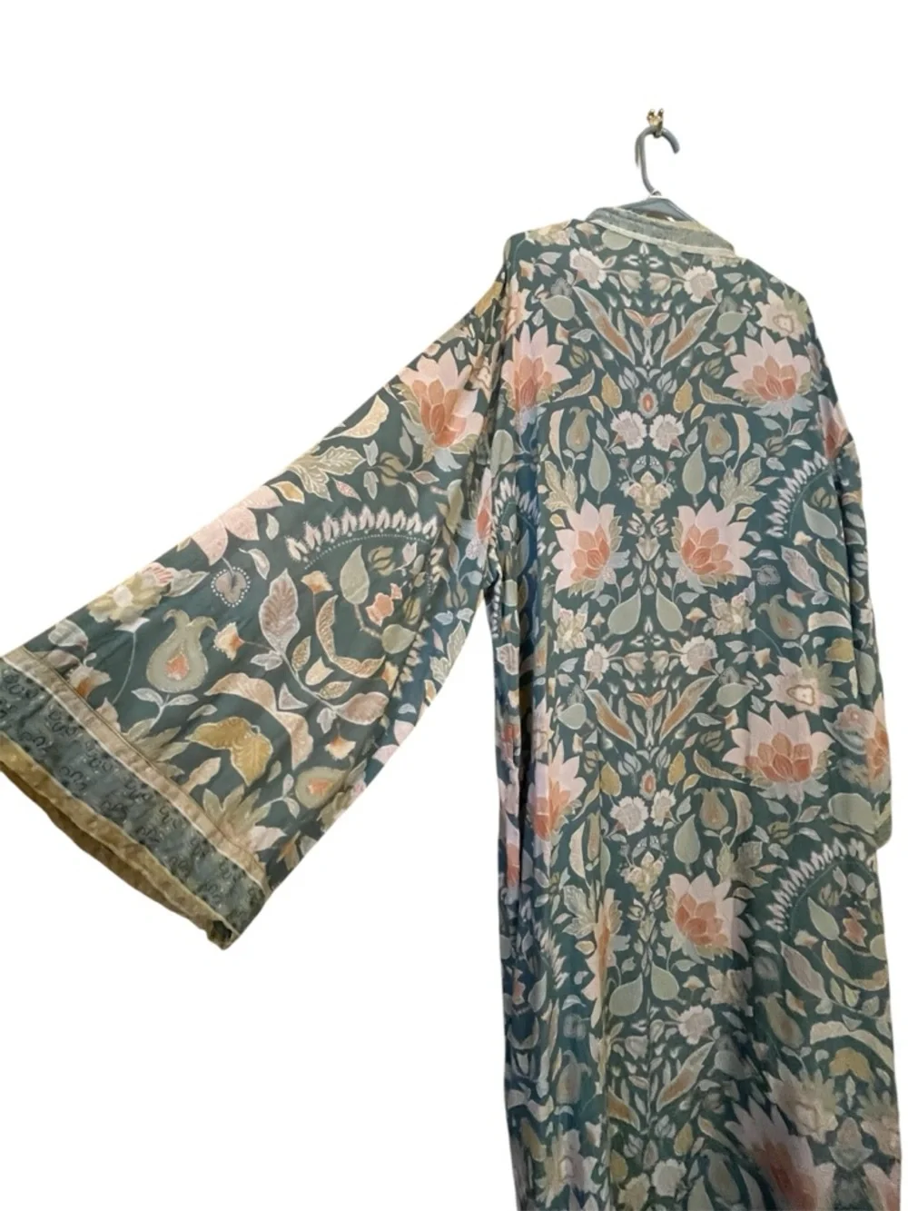 Robe/coverup - Picture 3 of 5